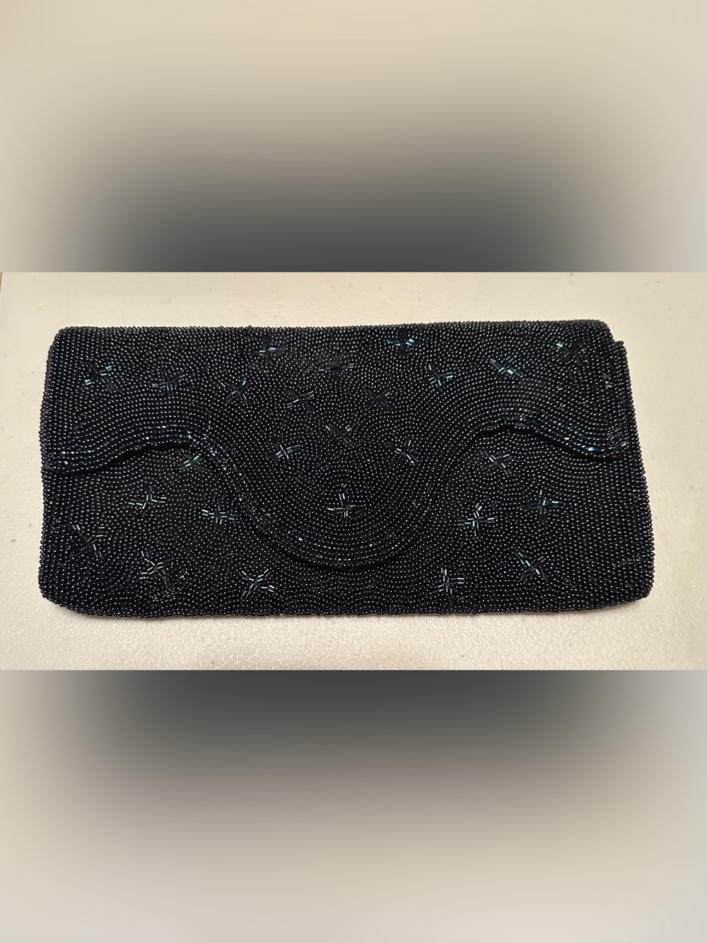 Vintage, beautiful and elegantBeaded Clutch Wristlet. Handmade in Belgium. - Picture 2 of 9